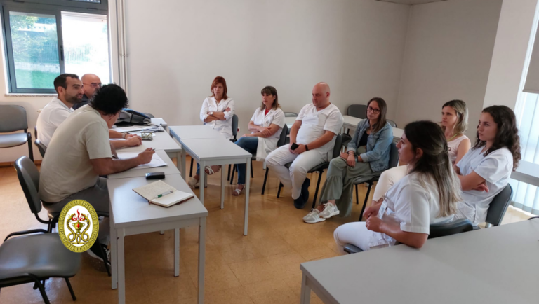 Enfermeiros indignados com vacinação nas farmácias
